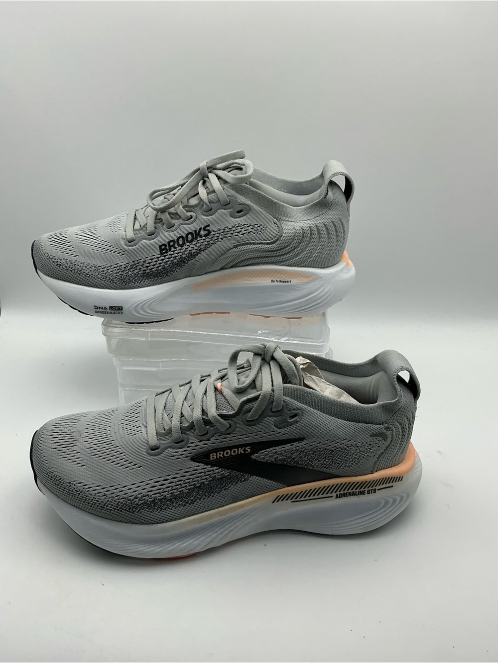 Brooks Adrenaline GTS Women’s 8.5 Gray Peach Running Shoes New No Box